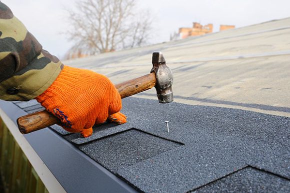 Read more about the article Make Your Roof Last With These 8 Tips